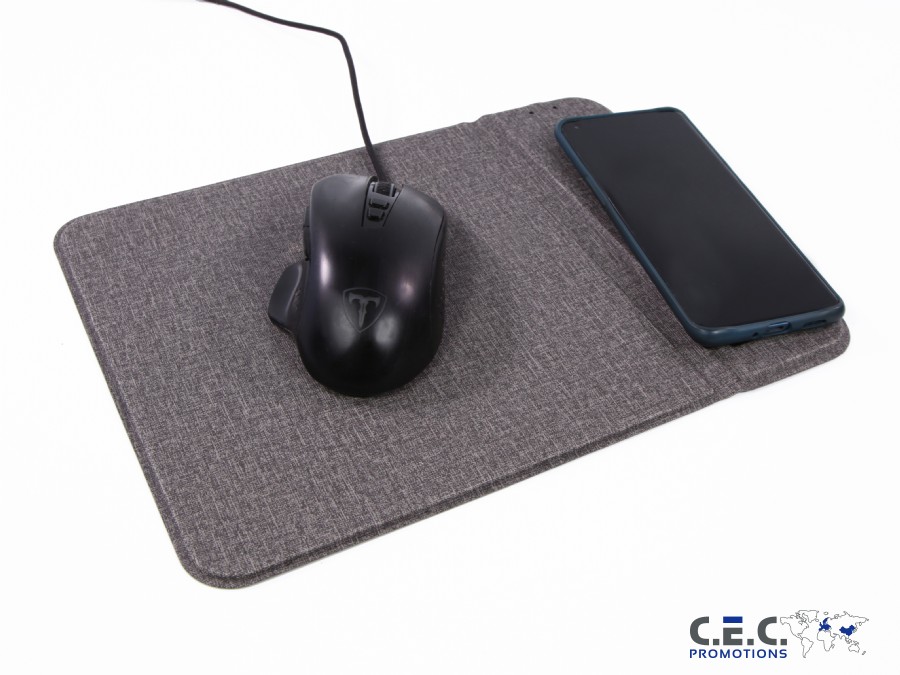 2-in-1 Wireless Charger Mauspad Textil