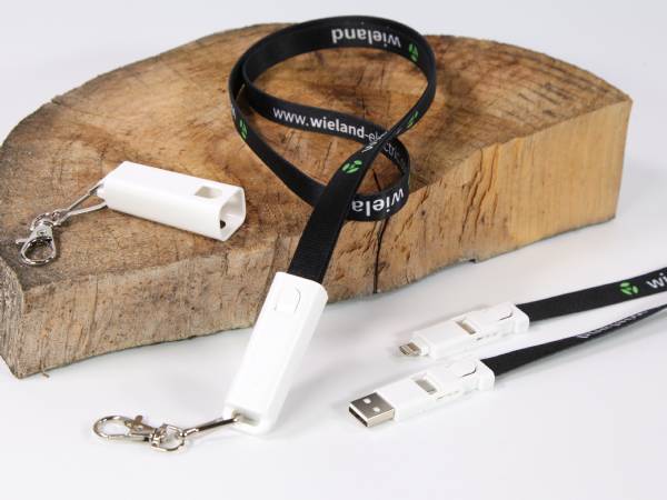 USB-Stick mit abnehmbarem Lanyard und Platz für individuelles Branding, perfekt für Events und Promotions.