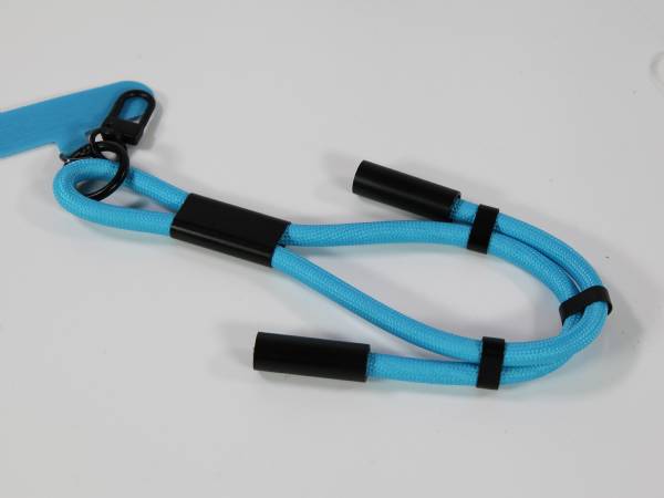 Geflochtenes Ladekabel mit Karabiner, blaue Ausführung