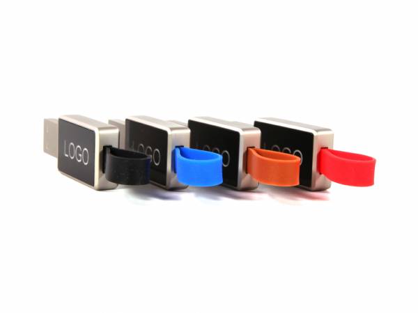 LED USB-Stick aus Metall mit Gummiband und Leuchteffekt, idealer Werbeartikel