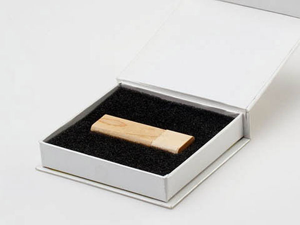 USB-Stick Holz 02