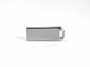 Schmaler USB-Stick aus mattiertem Metall, ideal für individuelle Beschriftungen und Werbung mit Firmenlogo.
