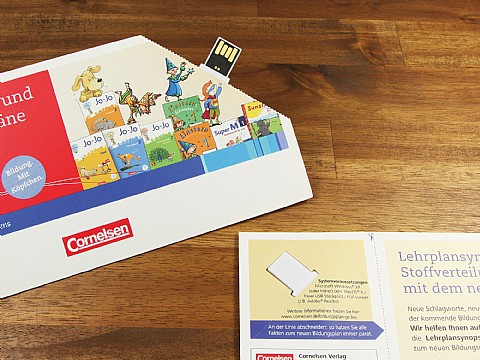 USB-Stick Karte DIN lang, integrierter USB in Papierkarte mit perforierter Ecke