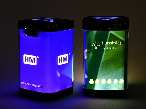 Powerbank - glow, schlichter mobiler Akku der leuchtet im Saeulenformat