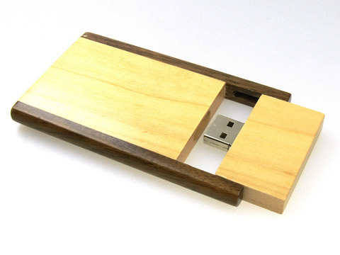 USB Stick Karte groß, aus Holz mit Logo