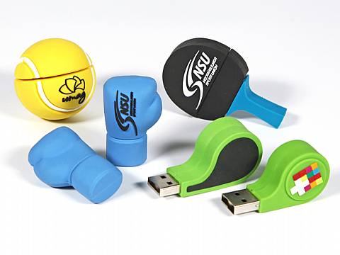USB-Stick in sportlichen Formen wie Boxhandschuhe, Skischuhe, Golfbag usw.