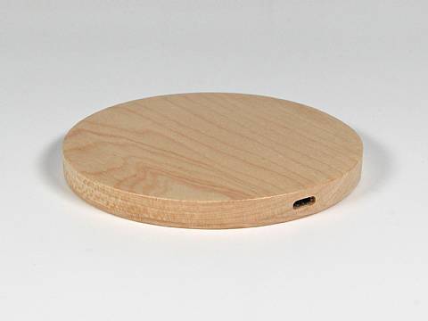 Wireless Charger aus Holz