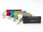 USB-Stick in verschiedenen Farben mit Platz für ein individuelles Logo. Praktisch und modern für Werbeaktionen.