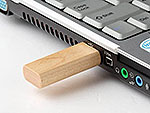 USB-Stick Holz 02