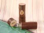 USB-Stick Holzstamm