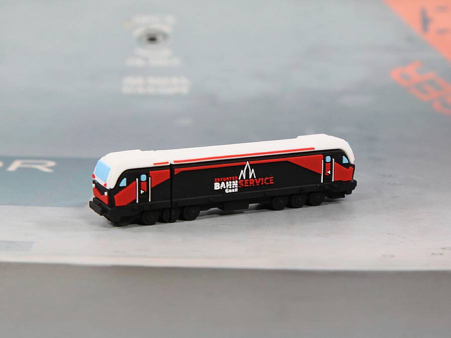 Zug als USB-Stick für den Erfurter Bahn Service