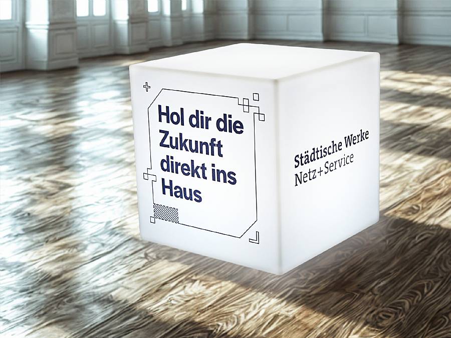 LED-Würfel mit großflächigem Logodruck