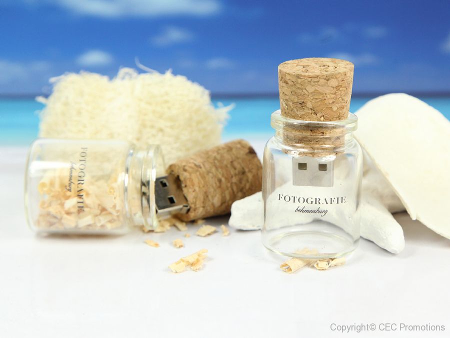 usb stick korken glas flaschenpost flasche natur logo