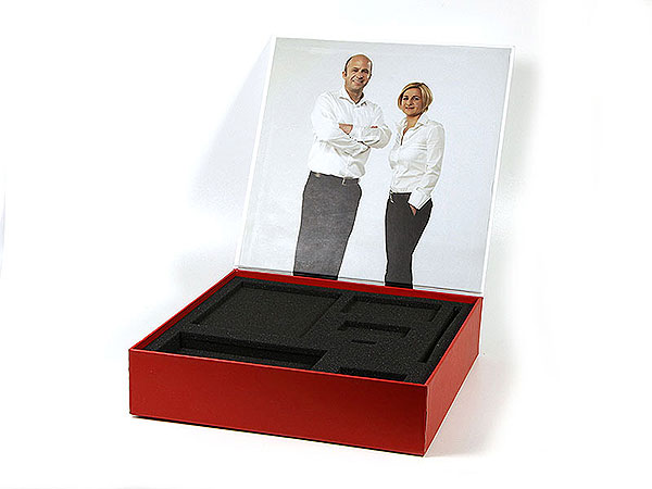 Praesentationsverpackung rot, Individuelle Klappbox digitaldruck