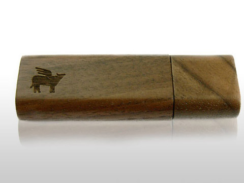 dunkler Holz-USB-Stick mit graviertem Logo, Holz.02