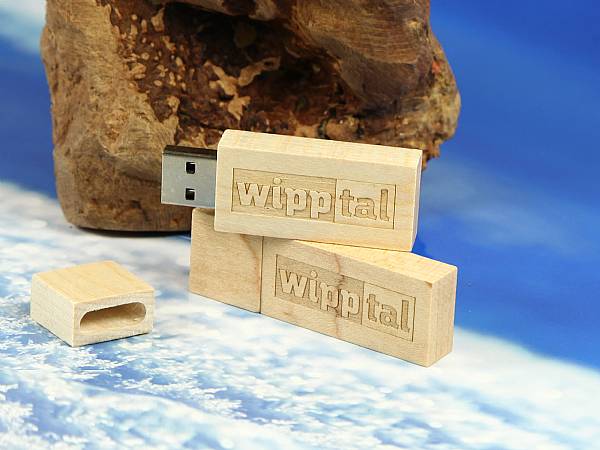 holz usb stick tiefengravur wipptal