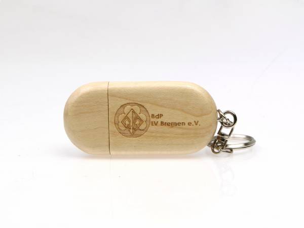 USB-Stick aus Holz mit eingraviertem Logo und Schlüsselanhänger, ideal für individuelle Firmenpräsente.