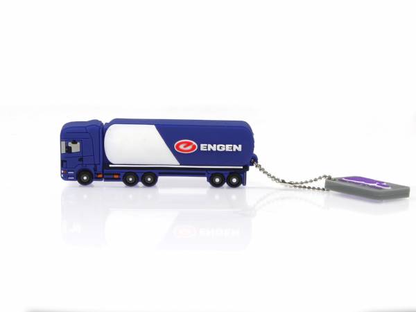 USB-Stick in Form eines Tanklastwagens, individuell gestaltbar mit Logo und praktischem Schlüsselring.