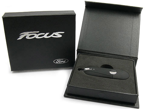 K01 Magnetklappbox schwarz Ford-Focus, K01 Magnetklappbox
