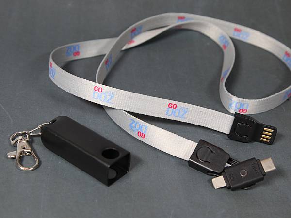 lanyard ladekabel silber schwarz logo druck werbung