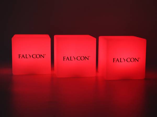 led leuchtwuerfel werbung logo messen freizeit kreativ falcon