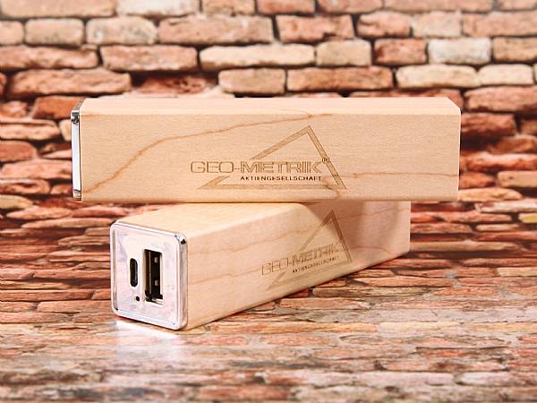 PowerForest, Power Bank aus Holz, mobiles Ladegerät mit Holzgehäuse, rechteckig
