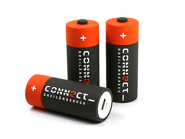 Creative Powerbank PowerCell, Invidueller Powerbank, Mobiler Akku in Batterieform