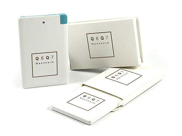 PowerCard Powerbank schlichter & leichter weißer mobiler Akku im