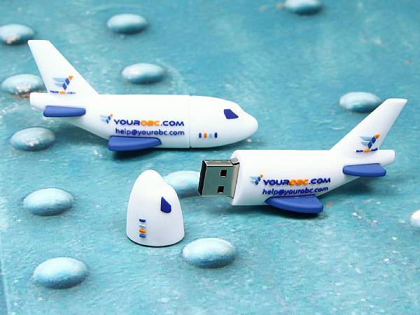 usb stick flugzeug reisen fliegen flug gesellschaft luft