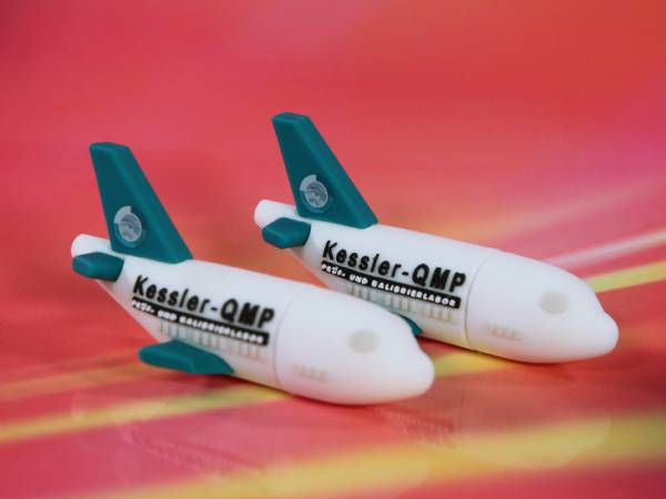 usb stick flugzeug transport airline logo reisen urlaub