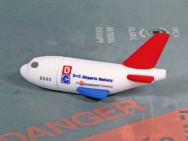 usb stick flugzeug transport tourismus flieger logo werbung