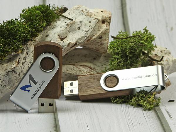 usb stick holz dunkel buegel gravur logo