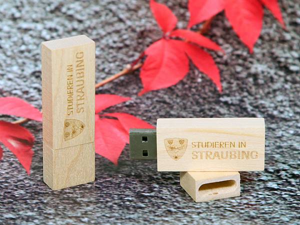 usb stick holz hellbraun natur öko gravur logo