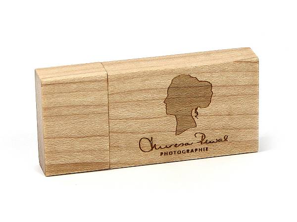 usb stick holz schlicht natur hellbraun logo