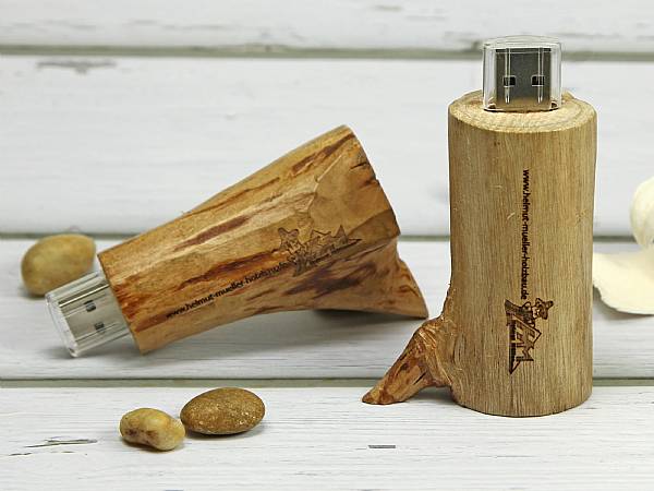 usb stick holzast hell natur baum ast werbeartikel