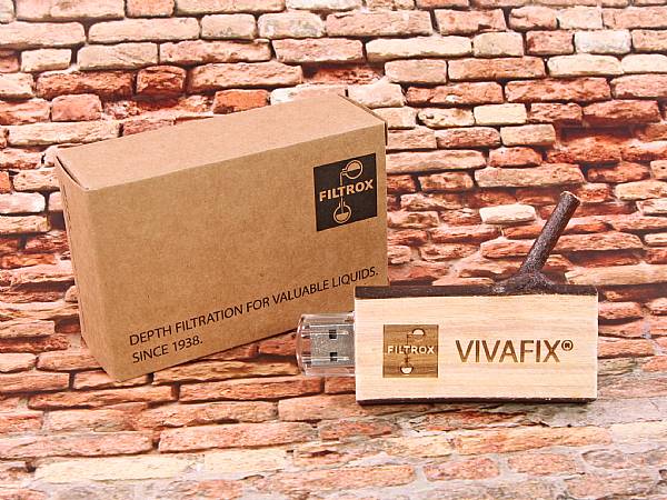 usb stick holzast laptop natur gravur verpackung