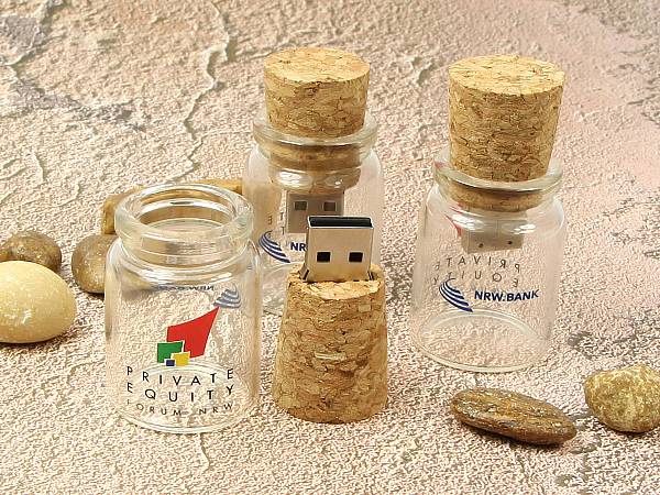 usb stick korken glas flaschenpost logo