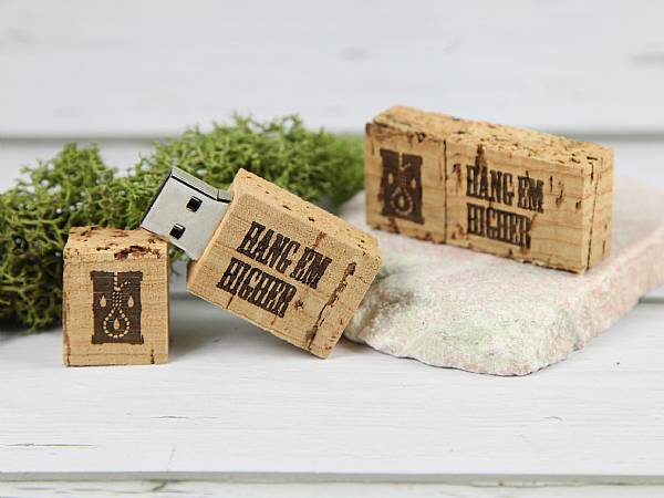 usb stick korken natur schlicht eckig holz werbung