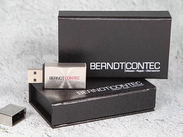 usb stick metall schlicht eckig digitaldruck verpackung werbung