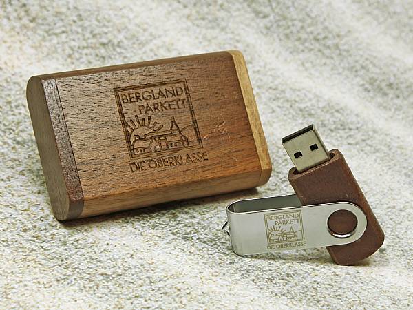 usb stick natur drehbar metallbuegel holz dunkel gravur