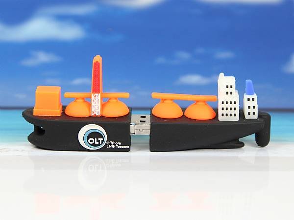 usb stick schiff boot frachter containerschiff