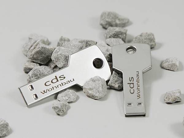 Metall USB Stick in Schlüsselform, praktisch als Schlüsselanhänger, Schlüsselbund, Mini-Key.02