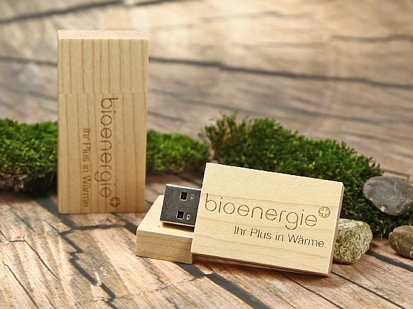 Holz USB-Stick mit Gravur