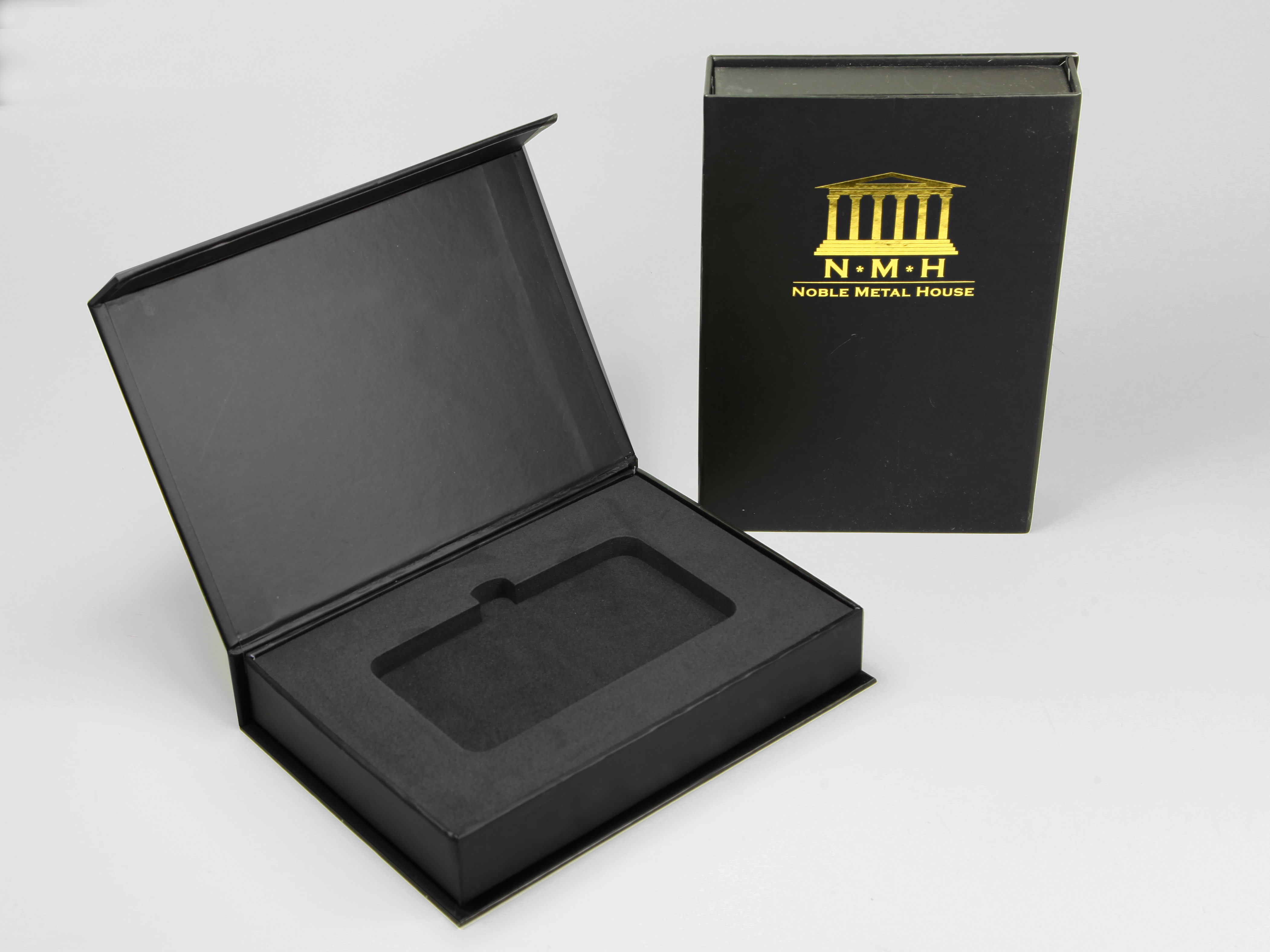 geschenkverpackung box schwarz logo gold