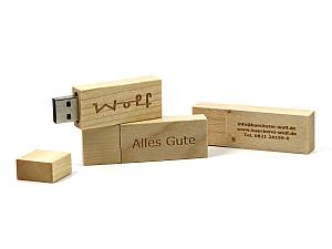 USB Stick aus Holz mit Firmenlogo als Werbegeschenk