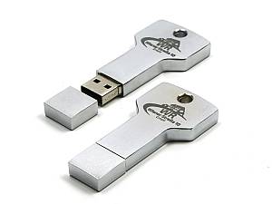 Metall USB Stick in Schlüsselform, praktisch als Schlüsselanhänger, Schlüsselbund
