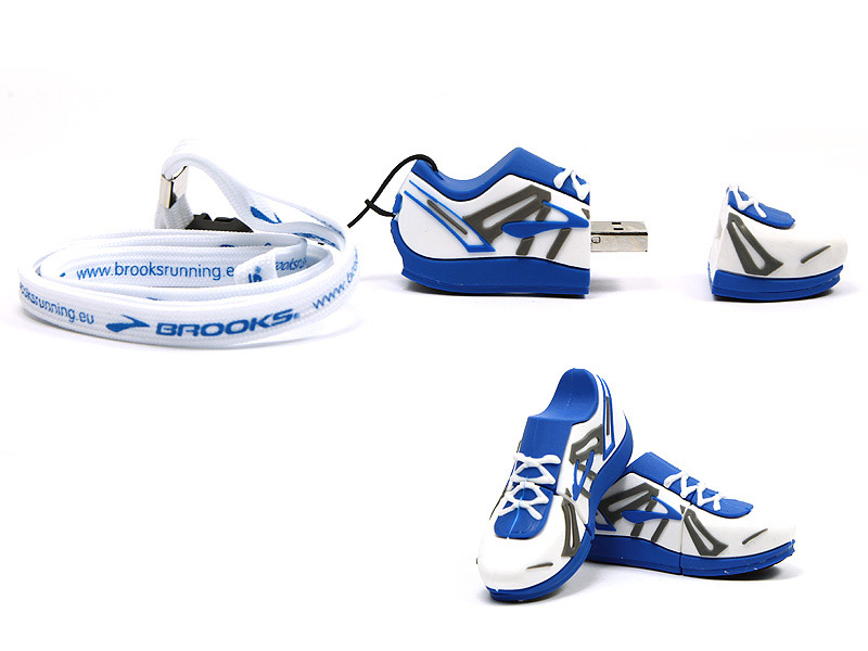 sportlich, Schuhe, Sportschuh, Turnschuh, blau, weiß, Tennisschuhe, CustomProdukt, PVC