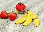 USB Stick custom Lebensmittel logo werbegeschenk banane apfel erdbeere obst