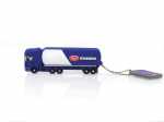 USB-Stick in Form eines Tanklastwagens, individuell gestaltbar mit Logo und praktischem Schlüsselring.