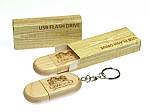 usb stick holz hell abgerundet schluesselanhänger anhänger ring logo verpackung